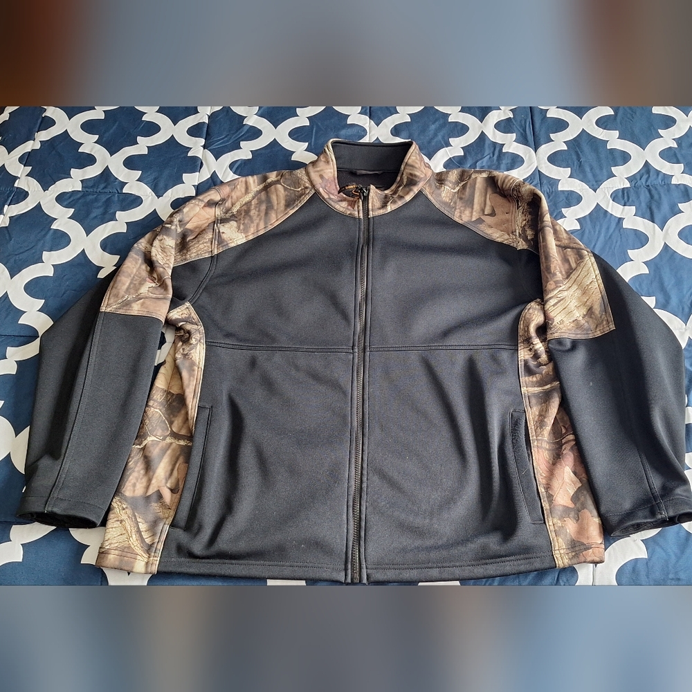 Men's Black and Brown Jacket